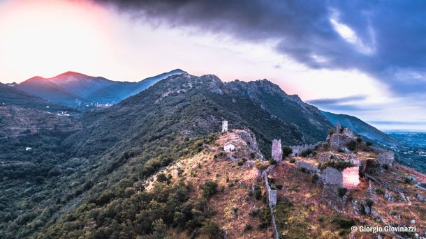 Attraversare il Monte Asprano. Esperienza identitaria e collettiva